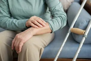 DOENÇA DE PARKINSON: SINAIS DE ALERTA QUE VOCÊ PRECISA CONHECER