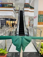 SHOPPING ITAIGARA CELEBRA ETAPA DE MODERNIZAÇÃO COM ENTREGA DE NOVAS ESCADAS ROLANTES NESTA QUINTA (03)