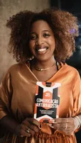 SALVADOR RECEBE LANÇAMENTO DO LIVRO "COMUNICAÇÃO ANTIRRACISTA", DE MIDIÃ NOELLE