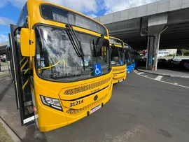 PREFEITURA REFORÇA FROTA CONVENCIONAL E BRT SALVADOR COM NOVOS ÔNIBUS CLIMATIZADOS