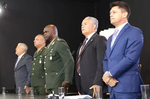 EXÉRCITO BRASILEIRO É REVERENCIADO EM SESSÃO SOLENE PELOS SEUS 377 ANOS DE BRAVURA E HISTÓRIA