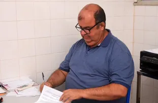 EM SAPEAÇU, EX-PREFEITO DR. GEORGE CRITICA GESTÃO DE RAMON, MAS PREFEITO PREGA UNIÃO E POPULAÇÃO REAGE