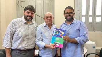 ZÉ RONALDO SE ENCONTRA COM SECRETÁRIOS E DEBATE BAHIA PELA PAZ