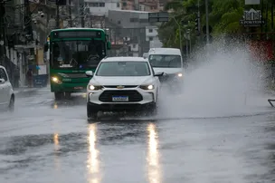 INMET EMITE ALERTA DE CHUVAS INTENSAS PARA SALVADOR E MAIS DE 100 CIDADES DA BAHIA