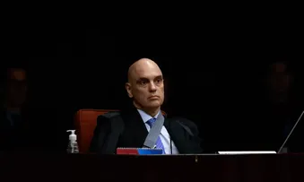 JUSTIÇA DOS EUA VOLTA A CITAR MORAES, QUE ALONGA INQUÉRITO SOBRE EDUARDO