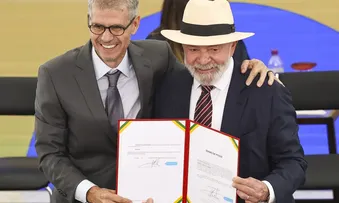 SIDÔNIO ATRIBUI QUEDA NA POPULARIDADE DO GOVERNO LULA A MINISTROS