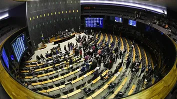 SENADO VOTA LEI DA RECIPROCIDADE ECONÔMICA EM RESPOSTA A TARIFAS IMPOSTAS POR TRUMP