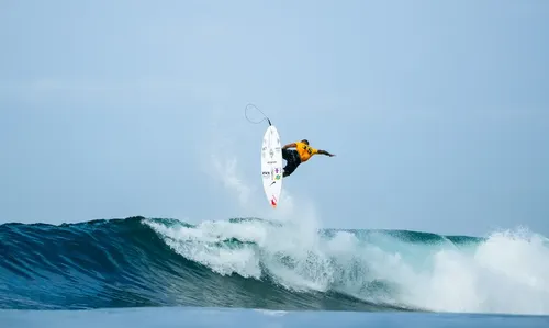 SEIS BRASILEIROS VÃO PARA A 3ª FASE DO MUNDIAL DE SURFE EM EL SALVADOR