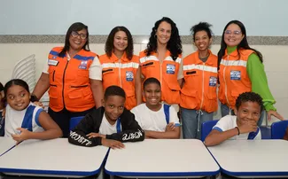 PROJETO DEFESA CIVIL NAS ESCOLAS LEVA NOÇÕES DE PRIMEIROS SOCORROS A ALUNOS DE PAU DA LIMA