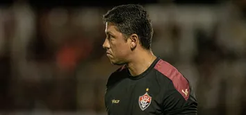 CARPINI DIZ QUE VITÓRIA NÃO PODIA PERDER PONTOS PARA O CEARÁ E SE DIZ FRUSTADO 