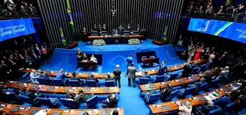 PROJETO DE LEI SOBRE PISO NACIONAL PARA PROFESSORES TEMPORÁRIOS AVANÇA AO SENADO