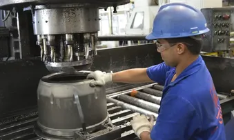 INDÚSTRIA CRESCE 1,2% EM MARÇO, APÓS 5 MESES DE QUEDA OU ESTABILIDADE