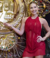 REDE GLOBO DEBOCHA COM PARÓDIA A INFLUENCER VIRGINIA FONSECA COMO RAINHA DA BATERIA DA GRANDE RIO