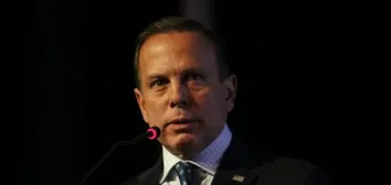 JOÃO DORIA ADMITE ERRO EM RELAÇÃO A LULA: ‘NINGUÉM FICA MENOR POR PEDIR DESCULPAS’