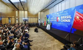 CÚPULA APROXIMA AMÉRICA LATINA DA CHINA EM MEIO À DISPUTA COM EUA