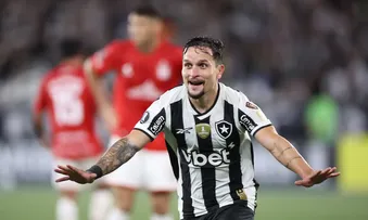 ARTUR MARCA GOLAÇO E BOTAFOGO VENCE ESTUDIANTES NA LIBERTADORES