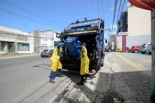 DESCARTE CORRETO DO LIXO AJUDA A PREVENIR TRANSTORNOS DURANTE PERÍODO CHUVOSO EM SALVADOR