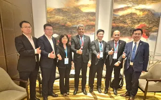GOVERNADOR SE REÚNE COM EMPRESAS CHINESAS QUE SE INSTALARÃO NA BAHIA PARA FORNECER PEÇAS À FÁBRICA DA BYD