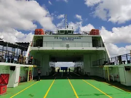 FERRY-BOAT SUSPENDE TRAVESSIAS DE VEÍCULOS PESADOS NESTA SEXTA-FEIRA
