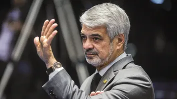 FEDERAÇÃO PT, PV E PCDOB OFICIALIZA HUMBERTO COSTA AO SENADO EM PERNAMBUCO