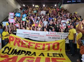 APÓS SESSÃO FECHADA NA CÂMARA, SERVIDORES DE SALVADOR APROVAM ESTADO DE GREVE