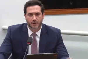 EX-DIRETOR DA AMERICANAS ABRE BOTECO NA ROCINHA
