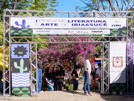 CULTURA E LITERATURA TOMAM CONTA DE IBIASSUCÊ NO PRIMEIRO DIA DA FLIBI