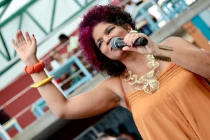 DISPONÍVEL NAS PLATAFORMAS DIGITAIS, "CANTO", NOVO SINGLE DE JULIANA RIBEIRO COM NELSON RUFINO