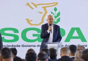 “BRASIL ESTÁ SUFOCADO POR UM GOVERNO POPULISTA E DEMAGÓGICO”, AFIRMA CAIADO SOBRE MOMENTO DO SETOR PRODUTIVO