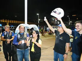 TRANSALVADOR REALIZA RODA DE CONVERSA COM MOTOCICLISTAS NO RIO VERMELHO