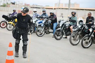 TRANSALVADOR PROMOVE TREINAMENTO DE PILOTAGEM SEGURA PARA MOTOCICLISTAS