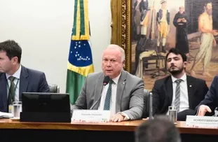 PAULO AZI CRITICA AUMENTO DO IOF E AVISA PARA O PESO DOS IMPOSTOS ‘O POVO NÃO AGUENTA MAIS’