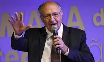 ALCKMIN PASSA POR EXAMES APÓS SENTIR ENJOO E DORES ABDOMINAIS