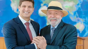 JOÃO CAMPOS ARTICULA PERMANÊNCIA DE ALCKMIN COMO VICE EM 2026