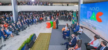 BLOQUEIO DE R$ 31 BILHÕES NO ORÇAMENTO E PODE ATRASAR OBRAS DO PAC, PORÉM GOVERNO NEGA INTERFERÊNCIA 