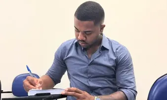 DAVI BRITO DESISTE DA FACULDADE DE DIREITO E MIRA EM NOVA CARREIRA