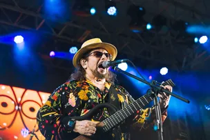 EM SHOW LOTADO, GERALDO AZEVEDO ANIMA LARGO DO PELOURINHO NO PRIMEIRO DIA DOS FESTEJOS DE SÃO JOÃO