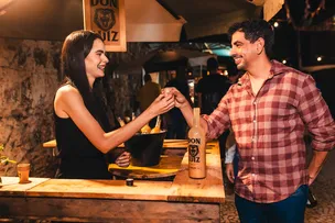 ARRAIÁ DO BIER ESQUENTA O SÃO JOÃO COM DANÇA GUIADA E LICOR DE BOAS-VINDAS