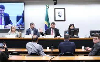 NETO CARLETTO ENCERRA AUDIÊNCIA PÚBLICA COM ANÚNCIO DE MEDIDAS CONCRETAS PARA SOLUCIONAR CRISE NA PONTE DO RIO JEQUITINHONHA