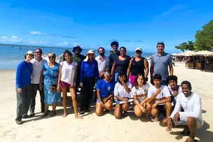 CONSELHO GESTOR PROMOVE AÇÃO AMBIENTAL EM PRAIA HISTÓRICA DE SANTA CRUZ CABRÁLIA