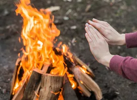 SÃO JOÃO: FOGOS DE ARTIFÍCIO, ESPADAS, FUMAÇA E FRAGMENTOS DE FOGUEIRA PODEM SER VILÕES PARA OS OLHOS