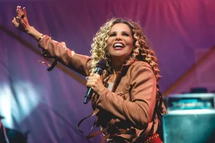 MÁRCIA FREIRE LANÇA SINGLE E LEVA PROJETO 'MARIA BONITA' PARA AS PRAÇAS DO PELOURINHO