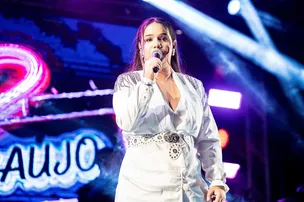 ALYCE ARAÚJO ENCANTA O PÚBLICO EM RIACHÃO DO JACUÍPE E IAÇU E SEGUE COM AS APRESENTAÇÕES JUNINAS