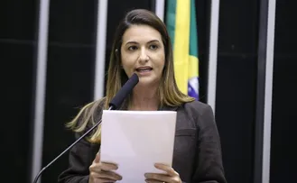 PROJETO SUSPENDE DECRETO DO GOVERNO SOBRE ALIMENTAÇÃO SAUDÁVEL NAS ESCOLAS