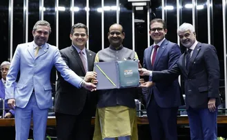 PARLAMENTARES DO BRICS QUEREM COMÉRCIO JUSTO, SAÚDE ACESSÍVEL E IA ÉTICA