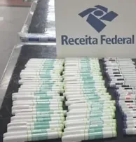MULHER É PRESA COM CANETAS DE EMAGRECIMENTO ESCONDIDAS NO CORPO NO AEROPORTO DA CAPITAL BAIANA