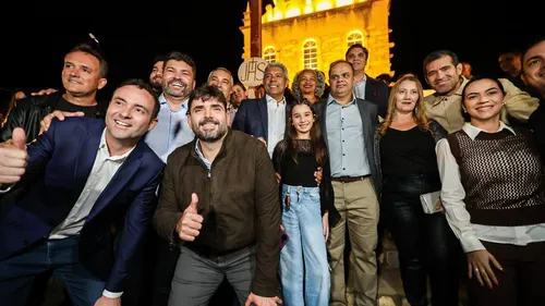 JERÔNIMO SE REÚNE COM 15 PREFEITOS DURANTE NOITE DAS LANTERNAS NA CHAPADA DIAMANTINA; ENTENDA