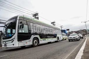 DUAS LINHAS DE SALVADOR RECEBEM TESTE COM NOVO ÔNIBUS ELÉTRICO