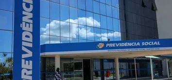 SERVIDOR DO INSS É ACUSADO DE DESVIAR R$ 2,3 MILHÕES COM USO DE NOMES DE MORTOS E INEXISTENTES