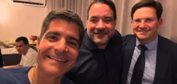 NETO E ROMA SELAM RECONCILIAÇÃO E MIRAM ELEIÇÕES DE 2026